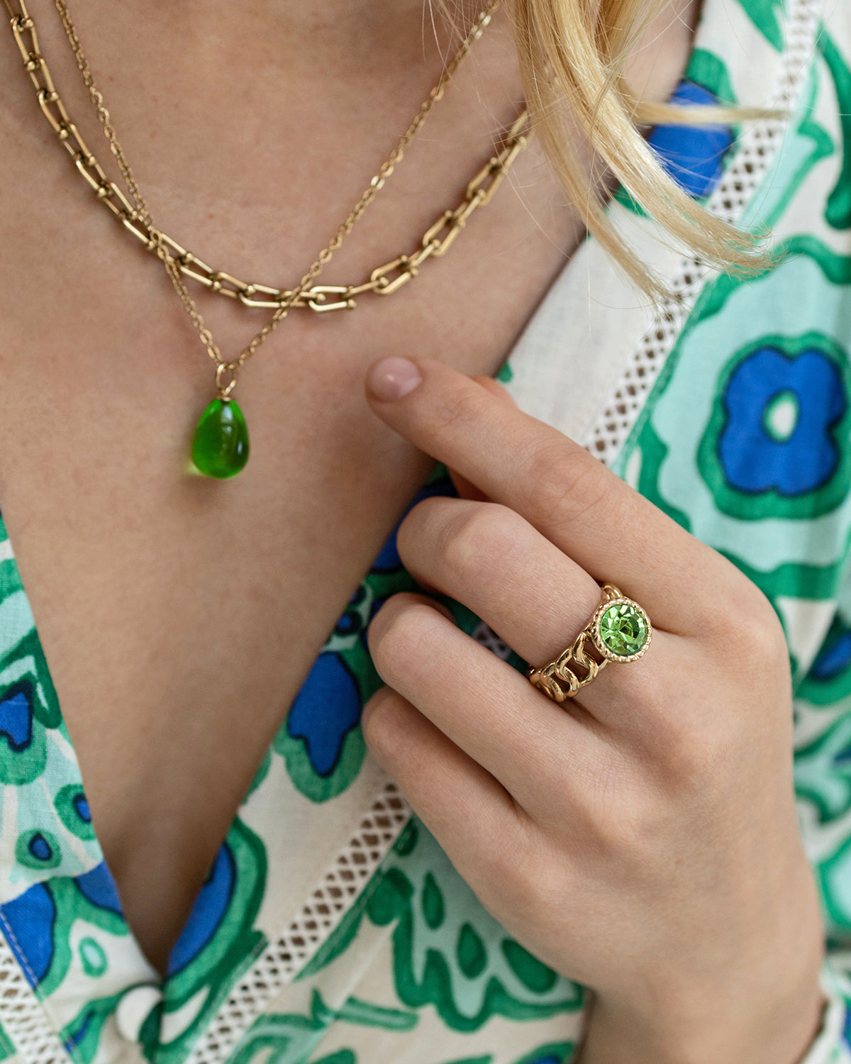 Comini Charm in Gold