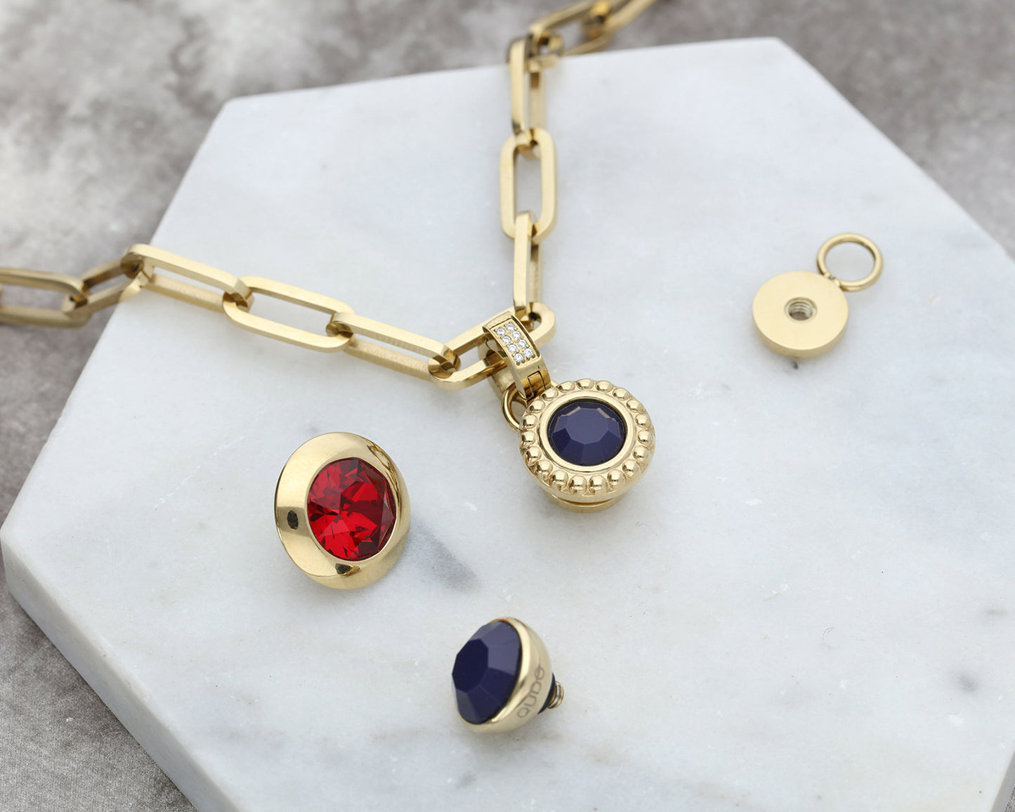 Bocconi top - 11 mm in Gold