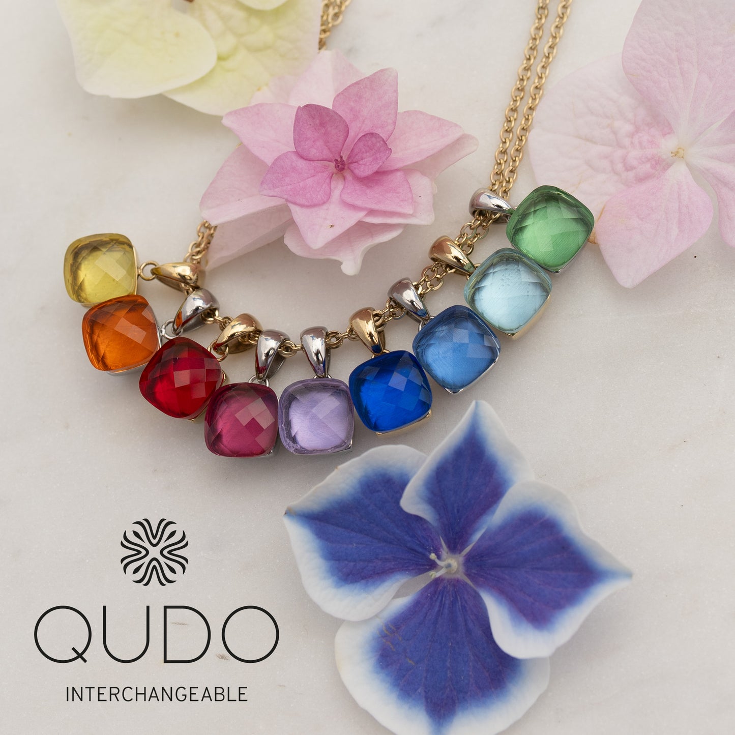 Firenze Pendant in Gold